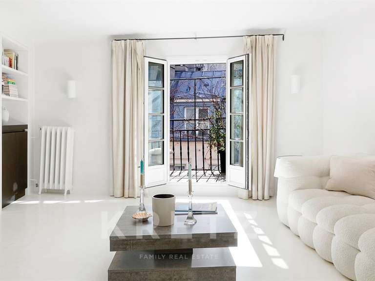 Apartment Paris 1er - 1 bedroom - 68m²