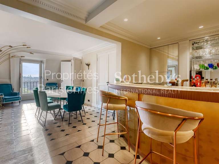 Appartement Paris 1er - 2 chambres - 157m²