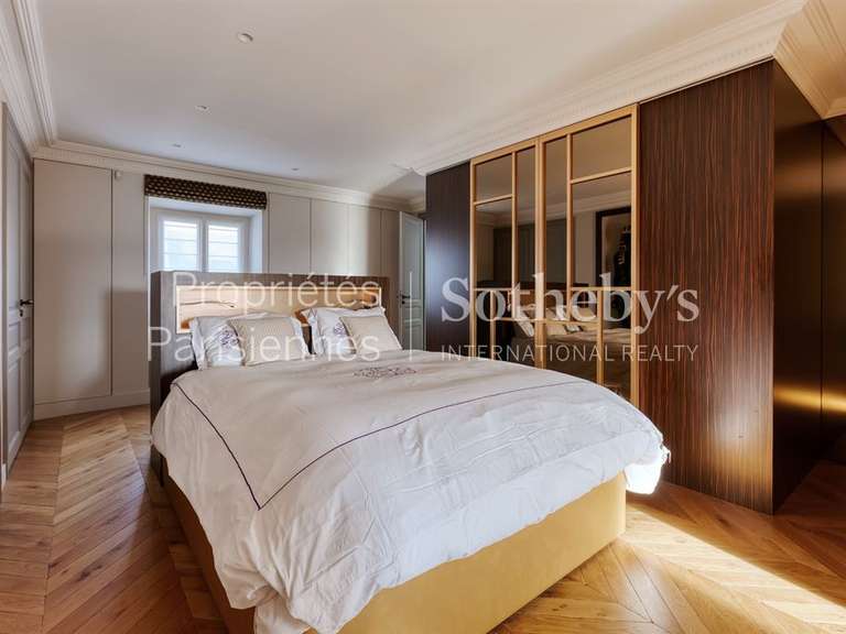 Appartement Paris 1er - 2 chambres - 157m²