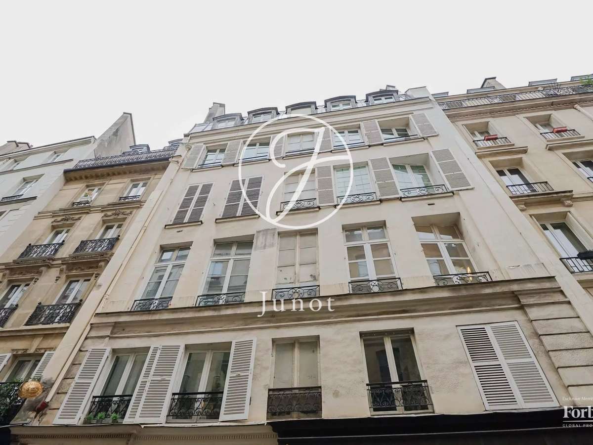 Apartment Paris 1er
