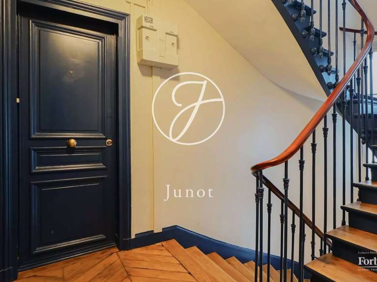 Appartement Paris 1er - 2 chambres - 50m²