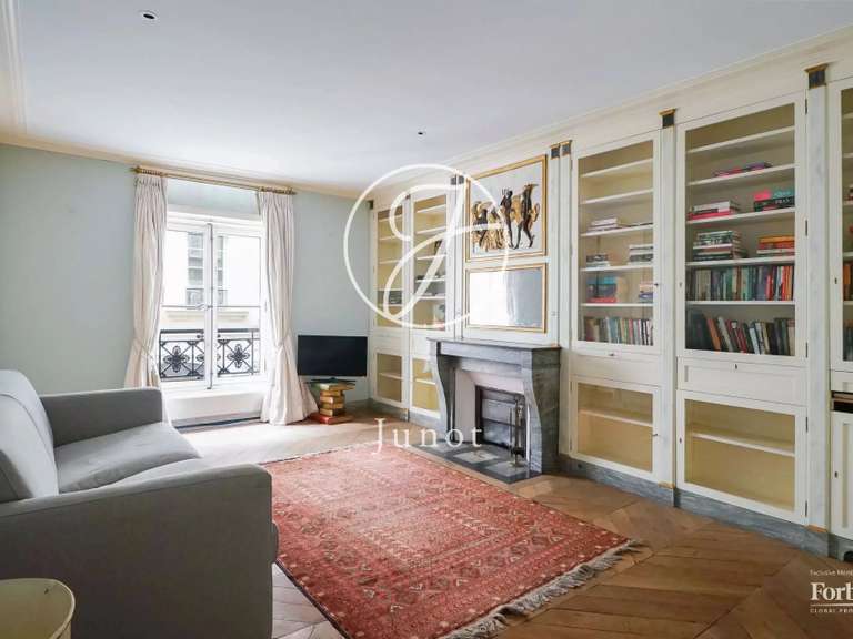 Appartement Paris 1er - 3 chambres - 135m²