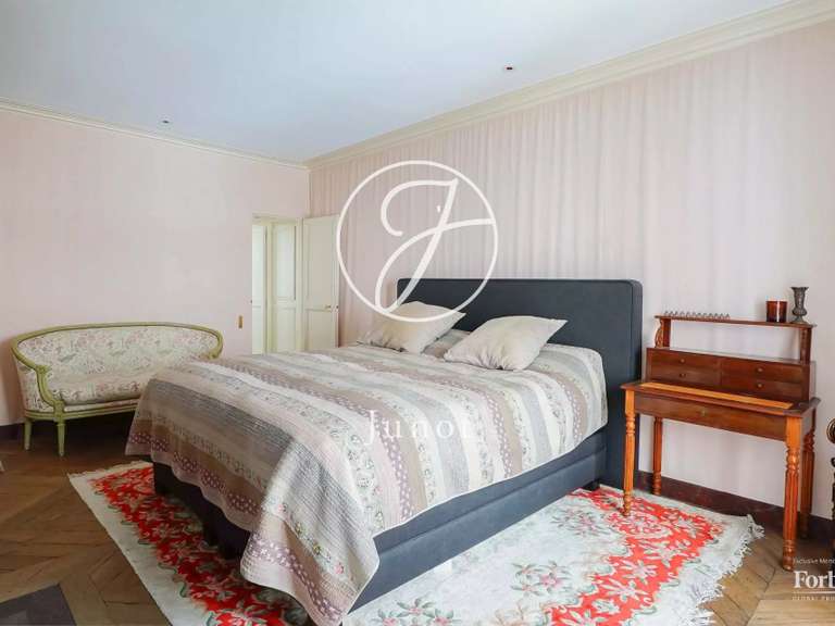 Appartement Paris 1er - 3 chambres - 135m²