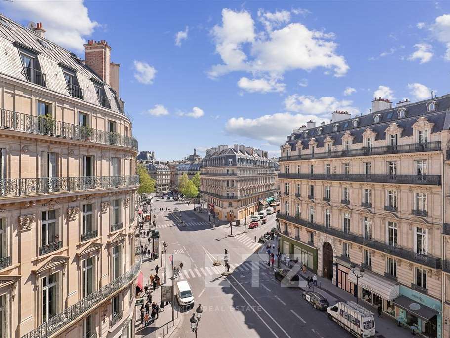 Apartment Paris 1er