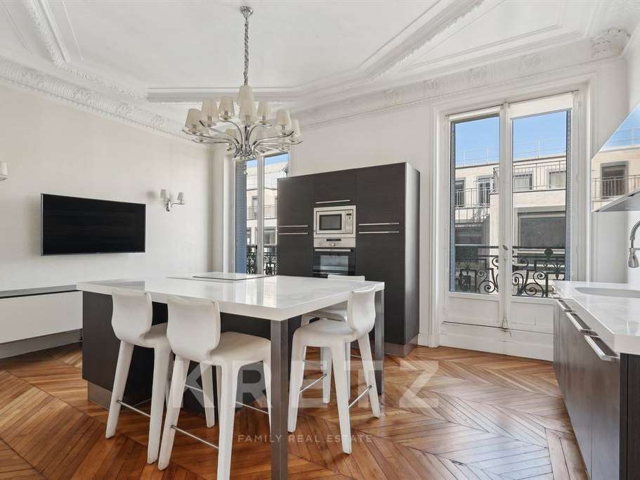 Apartment Paris 1er