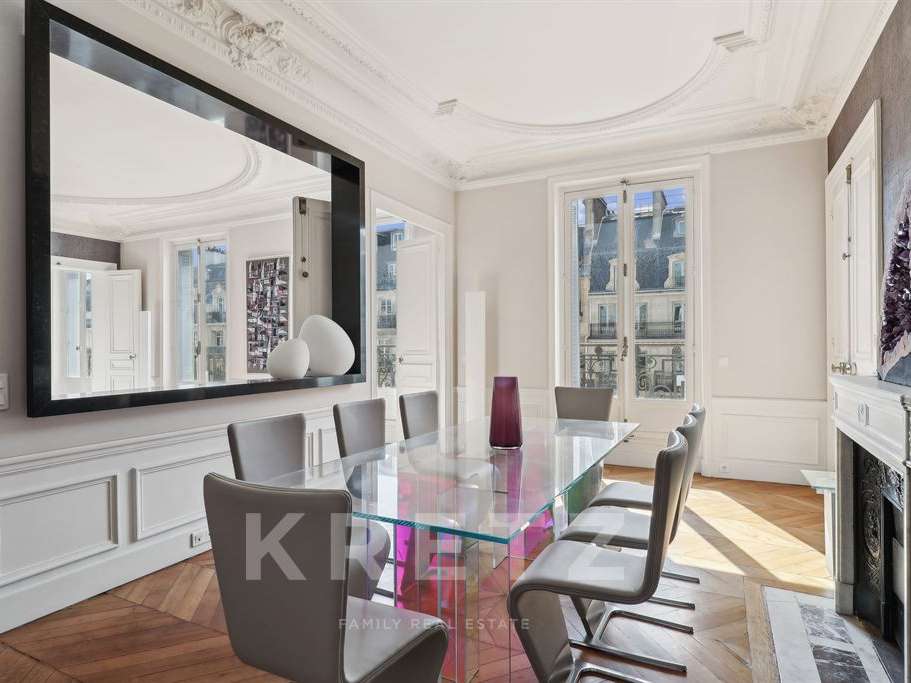 Apartment Paris 1er