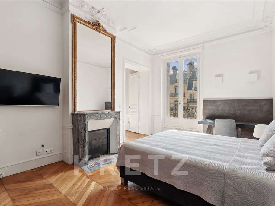 Apartment Paris 1er