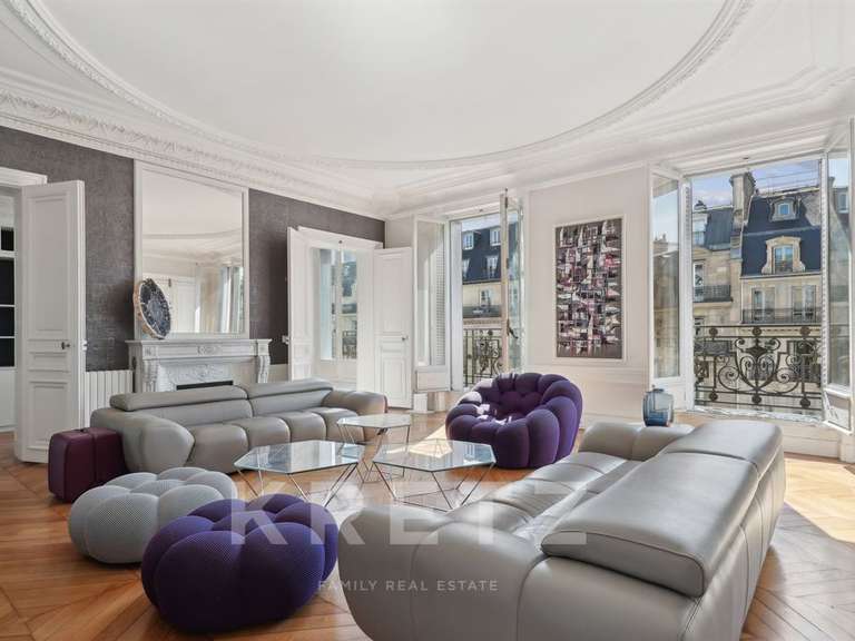 Appartement Paris 1er - 3 chambres - 200m²