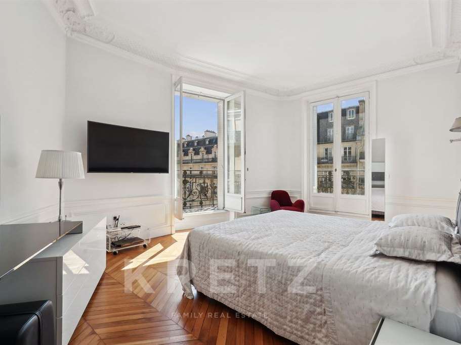 Apartment Paris 1er