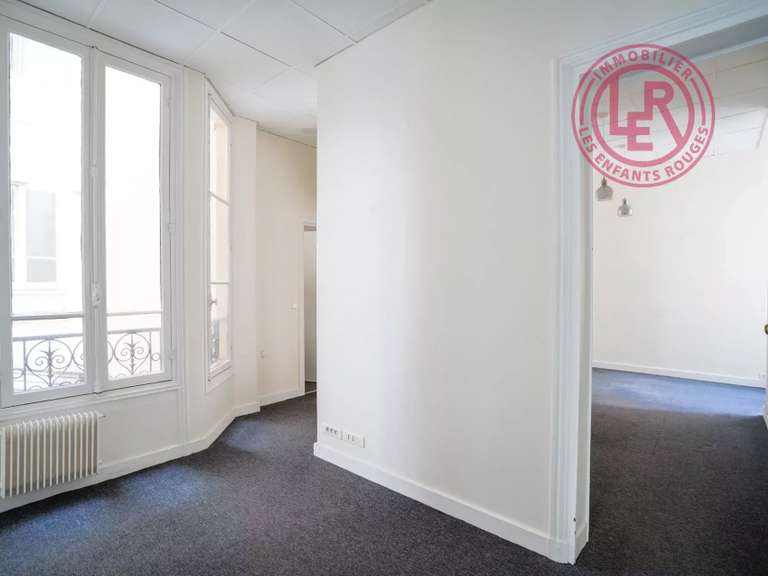 Appartement Paris 1er - 2 chambres - 77m²