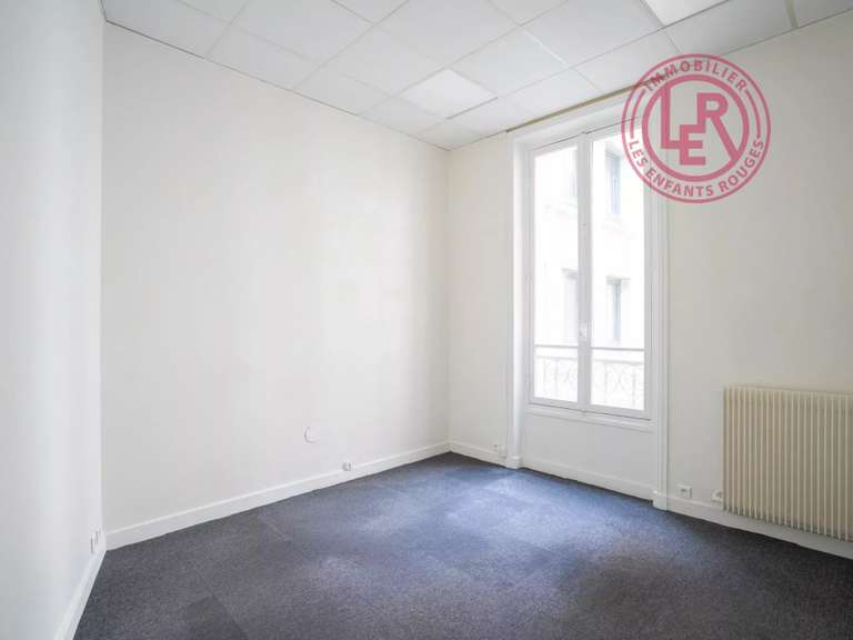 Appartement Paris 1er - 2 chambres - 77m²