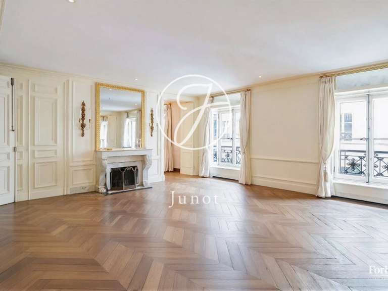 Appartement Paris 1er - 3 chambres - 135m²