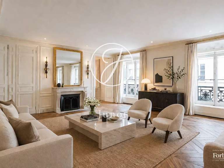 Appartement Paris 1er - 3 chambres - 135m²