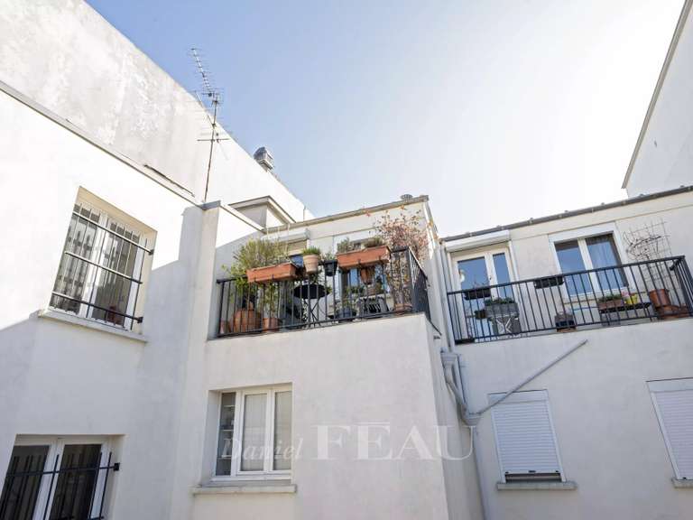 Appartement Paris 1er - 2 chambres - 68m²