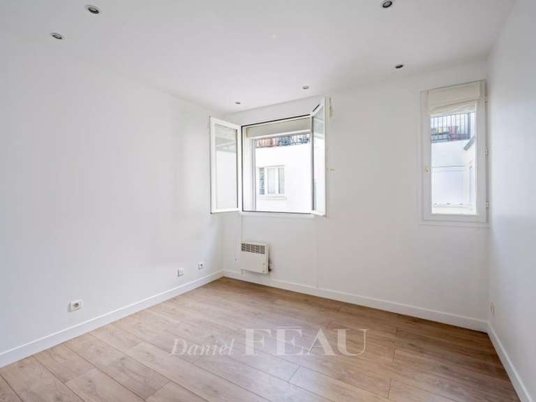 Appartement Paris 1er - 2 chambres - 68m²