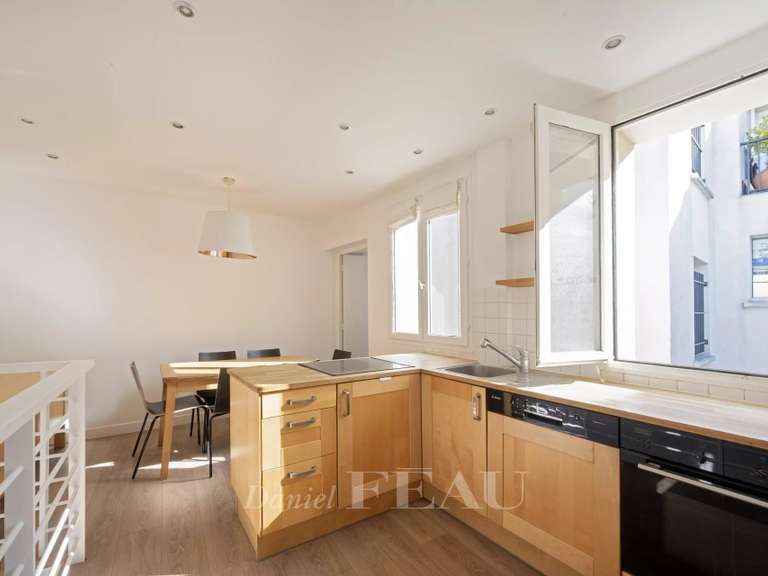 Appartement Paris 1er - 2 chambres - 68m²