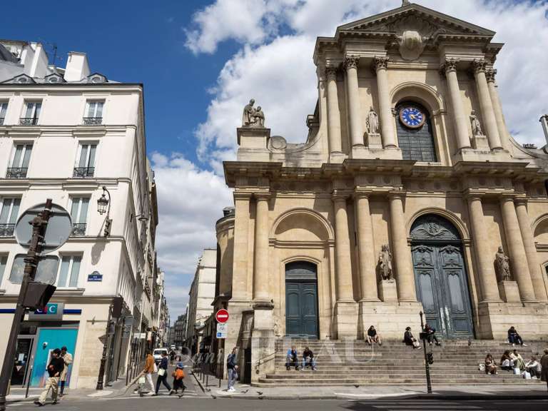Appartement Paris 1er - 3 chambres - 135m²