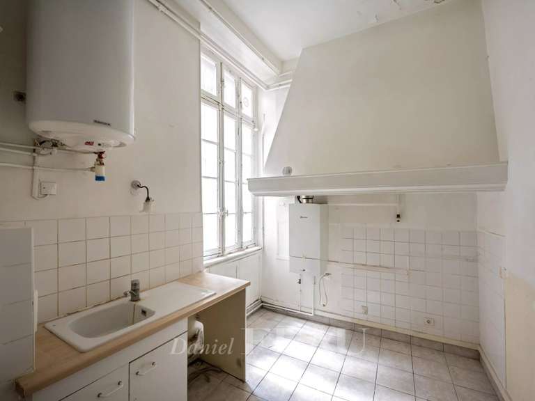 Appartement Paris 1er - 3 chambres - 135m²