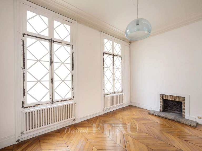 Appartement Paris 1er - 3 chambres - 135m²