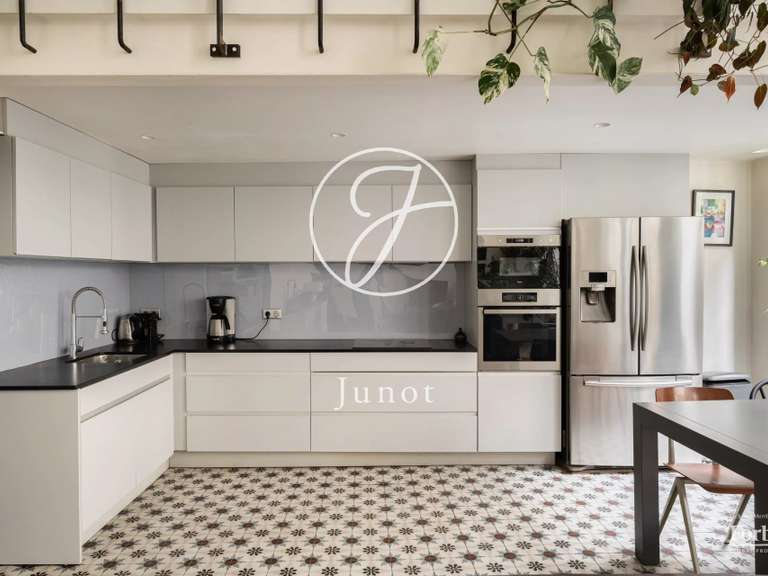 Appartement Paris 1er - 2 chambres - 88m²
