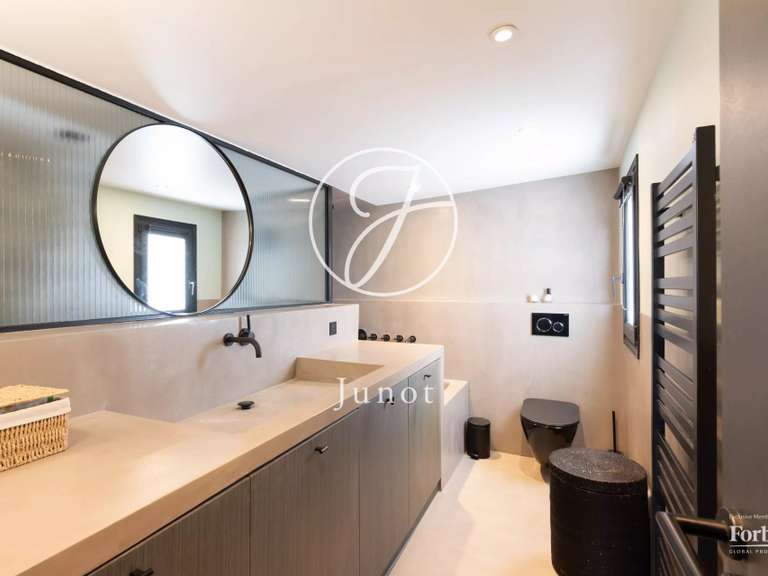Appartement Paris 1er - 1 chambre - 77m²