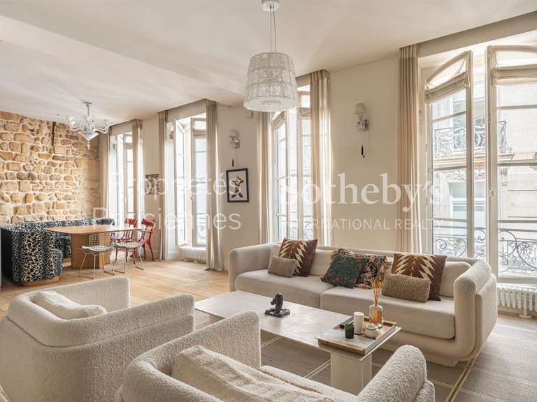 Appartement Paris 1er - 3 chambres - 138m²