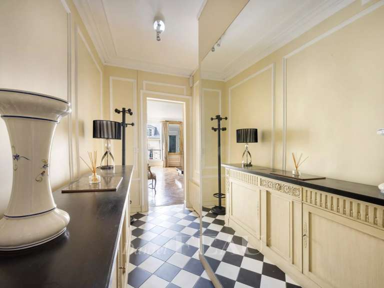 Appartement Paris 1er - 2 chambres - 90m²