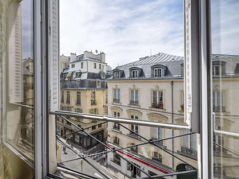 Appartement Paris 1er - 2 chambres - 90m²