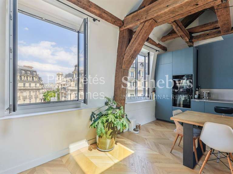 Appartement Paris 1er - 3 chambres - 101m²
