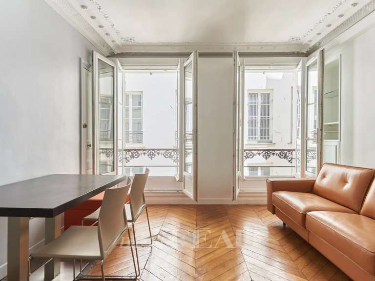 Appartement Paris 1er - 2 chambres - 50m²