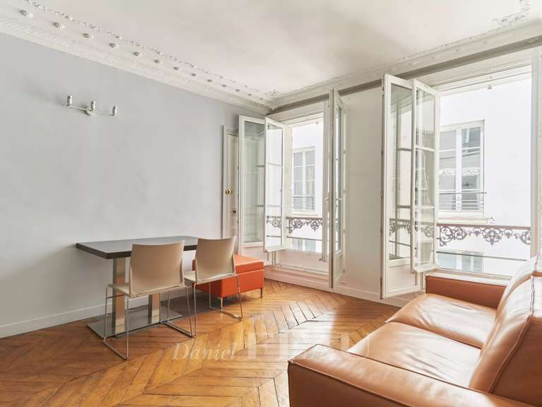 Appartement Paris 1er - 2 chambres - 50m²