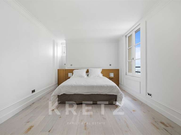 Appartement Paris 1er - 1 chambre - 73m²