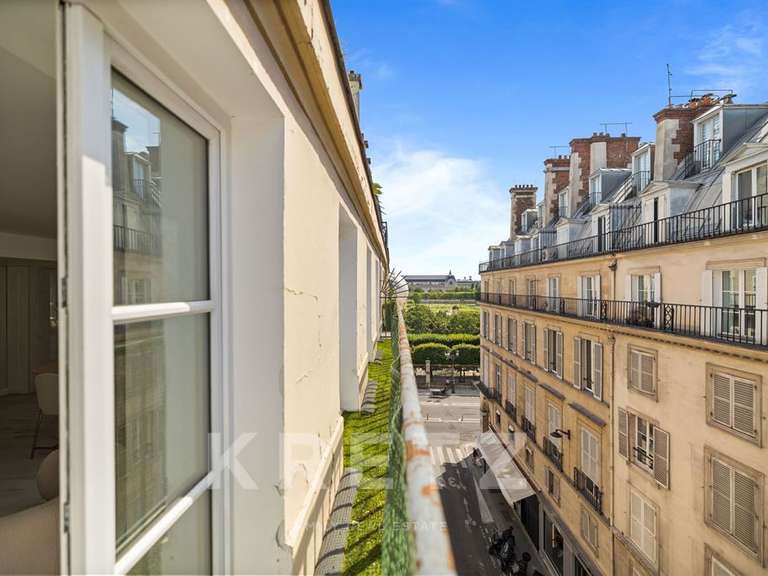 Appartement Paris 1er - 1 chambre - 73m²