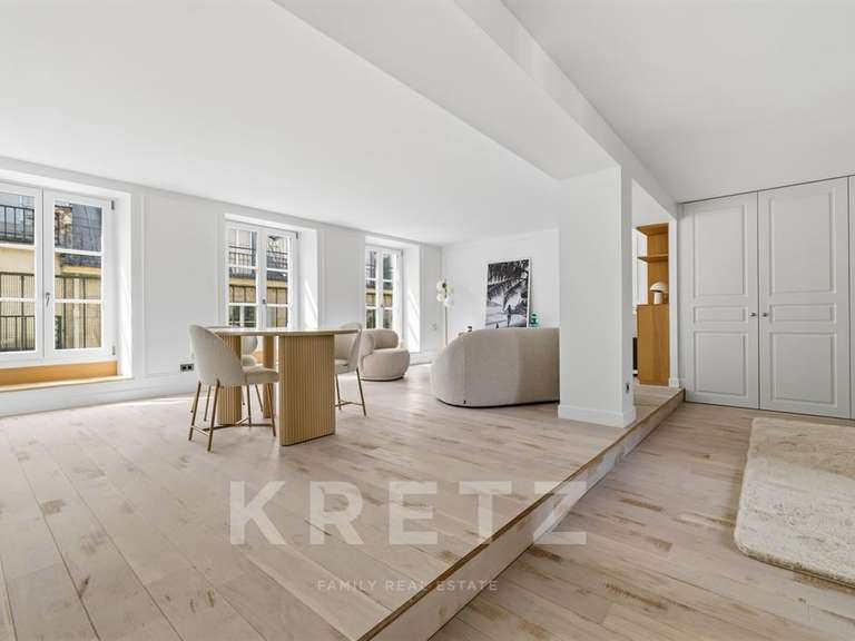 Appartement Paris 1er - 1 chambre - 73m²