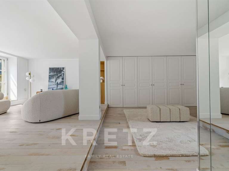 Appartement Paris 1er - 1 chambre - 73m²