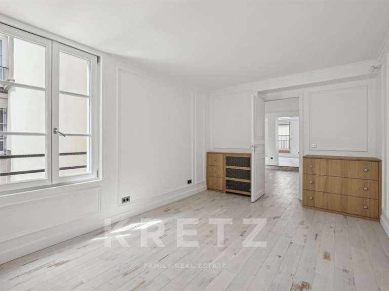 Appartement Paris 1er - 1 chambre - 73m²