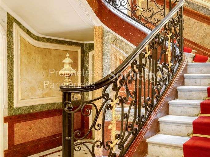 Apartment Paris 1er - 4 bedrooms - 85m²