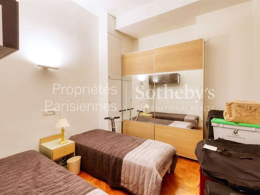 Apartment Paris 1er