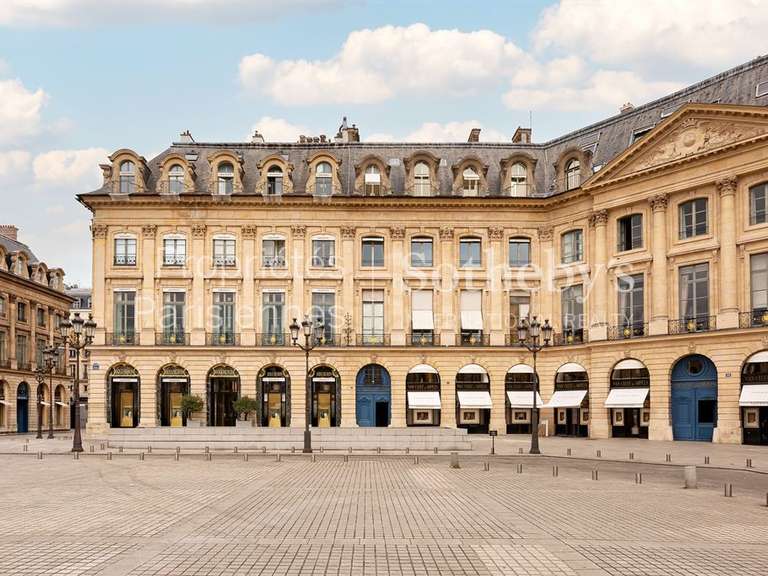 Apartment Paris 1er - 4 bedrooms - 85m²
