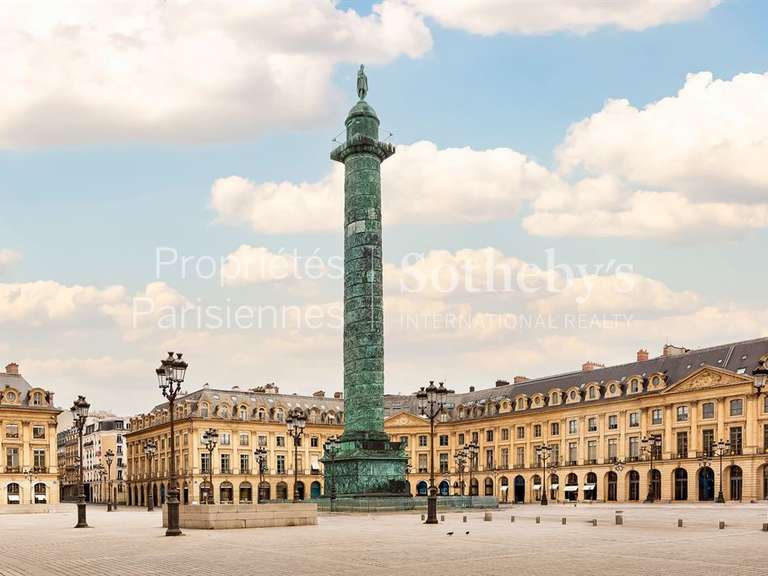 Apartment Paris 1er - 4 bedrooms - 85m²
