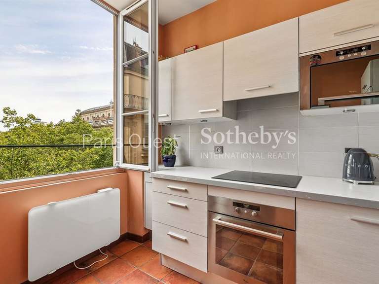 Apartment Paris 1er - 2 bedrooms - 105m²