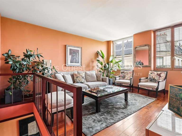 Apartment Paris 1er - 2 bedrooms - 105m²