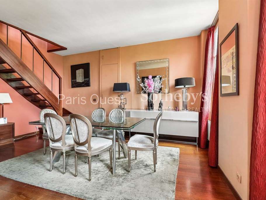 Apartment Paris 1er