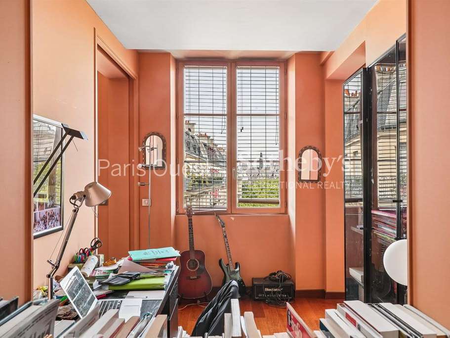 Apartment Paris 1er