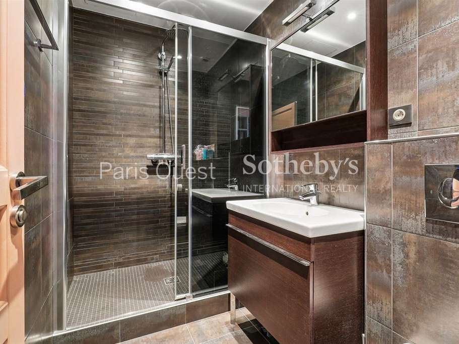 Apartment Paris 1er