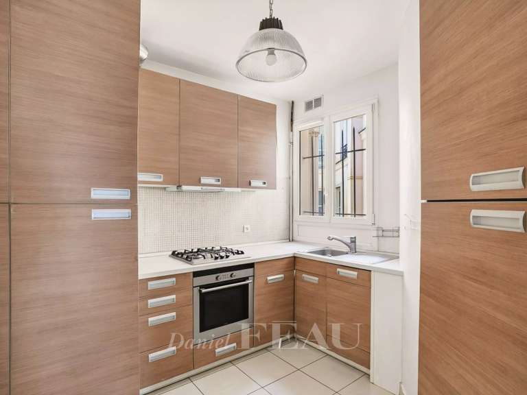 Appartement Paris 1er - 2 chambres - 109m²