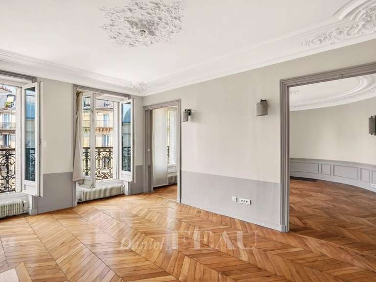 Appartement Paris 1er - 2 chambres - 109m²