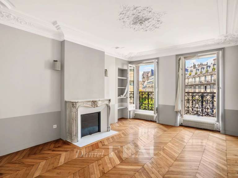Appartement Paris 1er - 2 chambres - 109m²