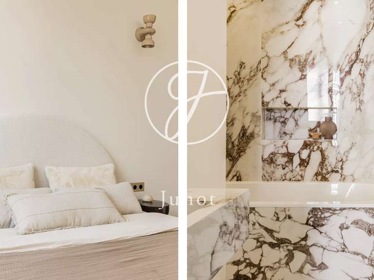 Appartement Paris 1er - 3 chambres - 166m²