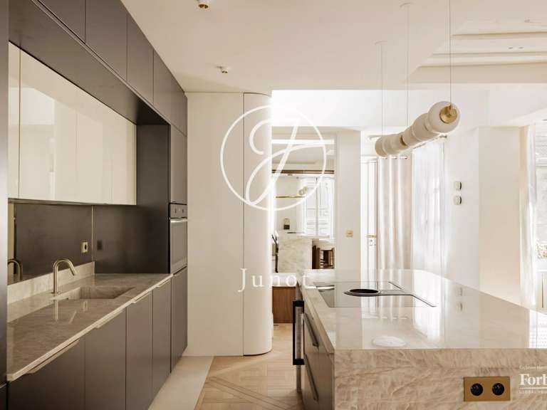 Appartement Paris 1er - 3 chambres - 166m²